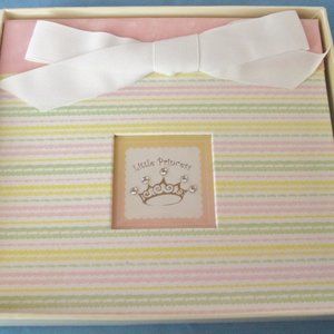 CR Gibson Deluxe Brag Book Baby Girl